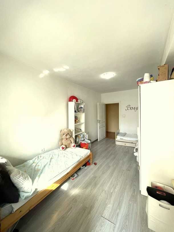 Продава се Четиристаен апартамент в София, Красно село - 153 кв.м за 2157 €/кв.м - Снимка #2