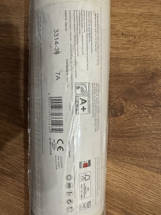 Обои 3 рулона не вскрытые