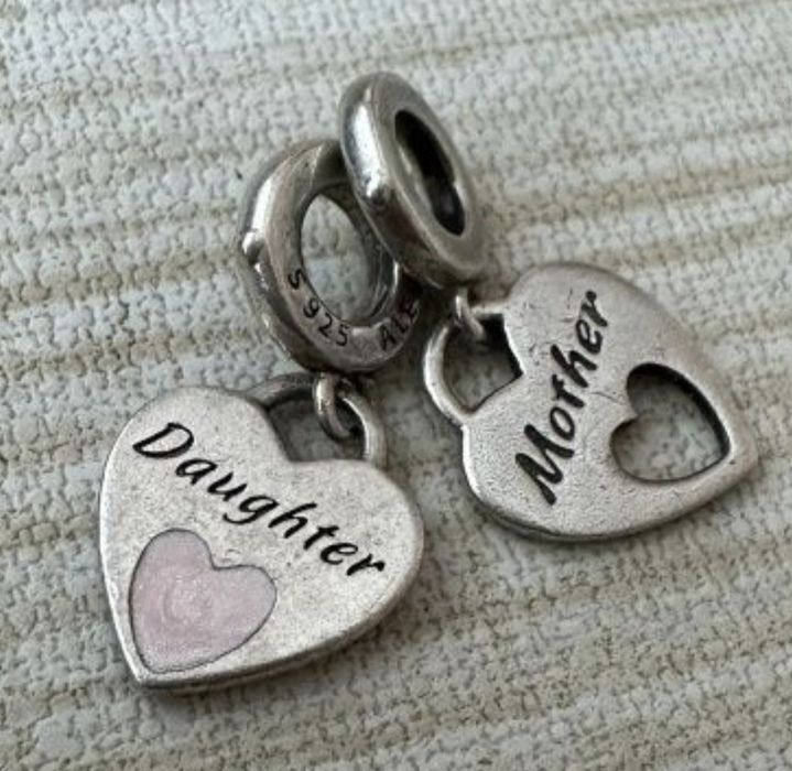 Pandora талисман за гривна ,,майка и дъщеря " и слонче