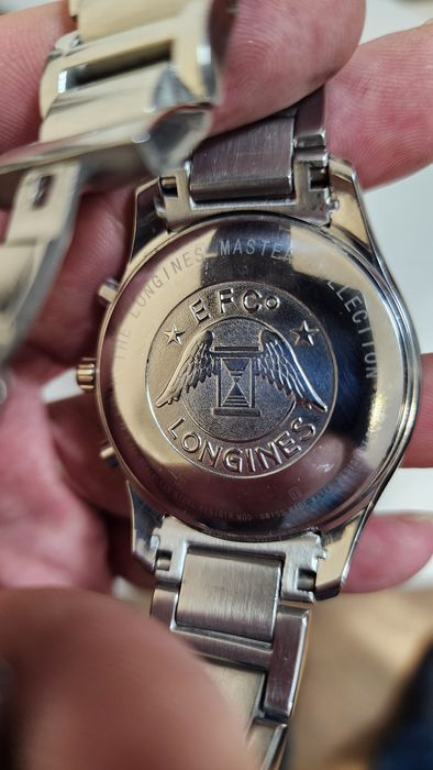 Продам японские кварцевые часы обслуженные мастером с гарантией.