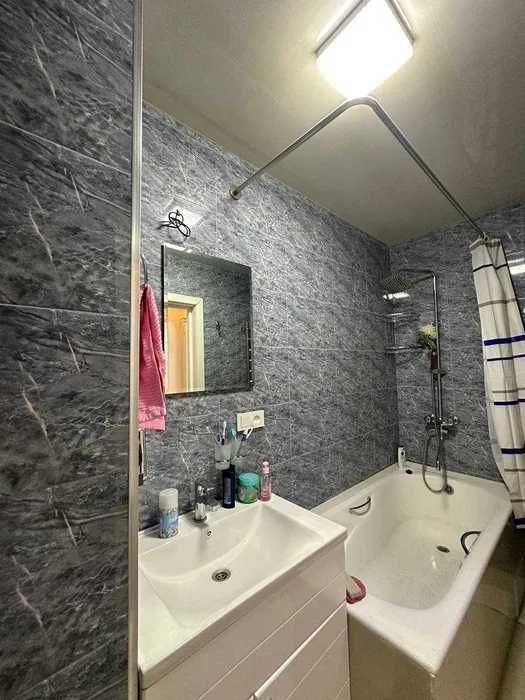 Buyuk Ipak yoli It park yaqnida Bezmakler kvartira bor