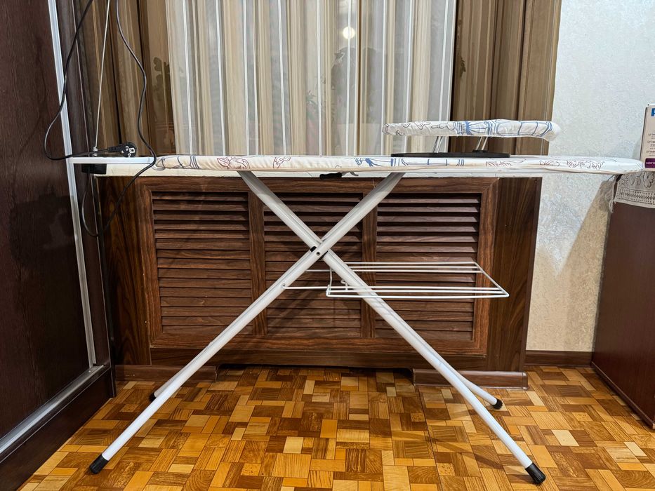 Гладильная доска (почти новая)