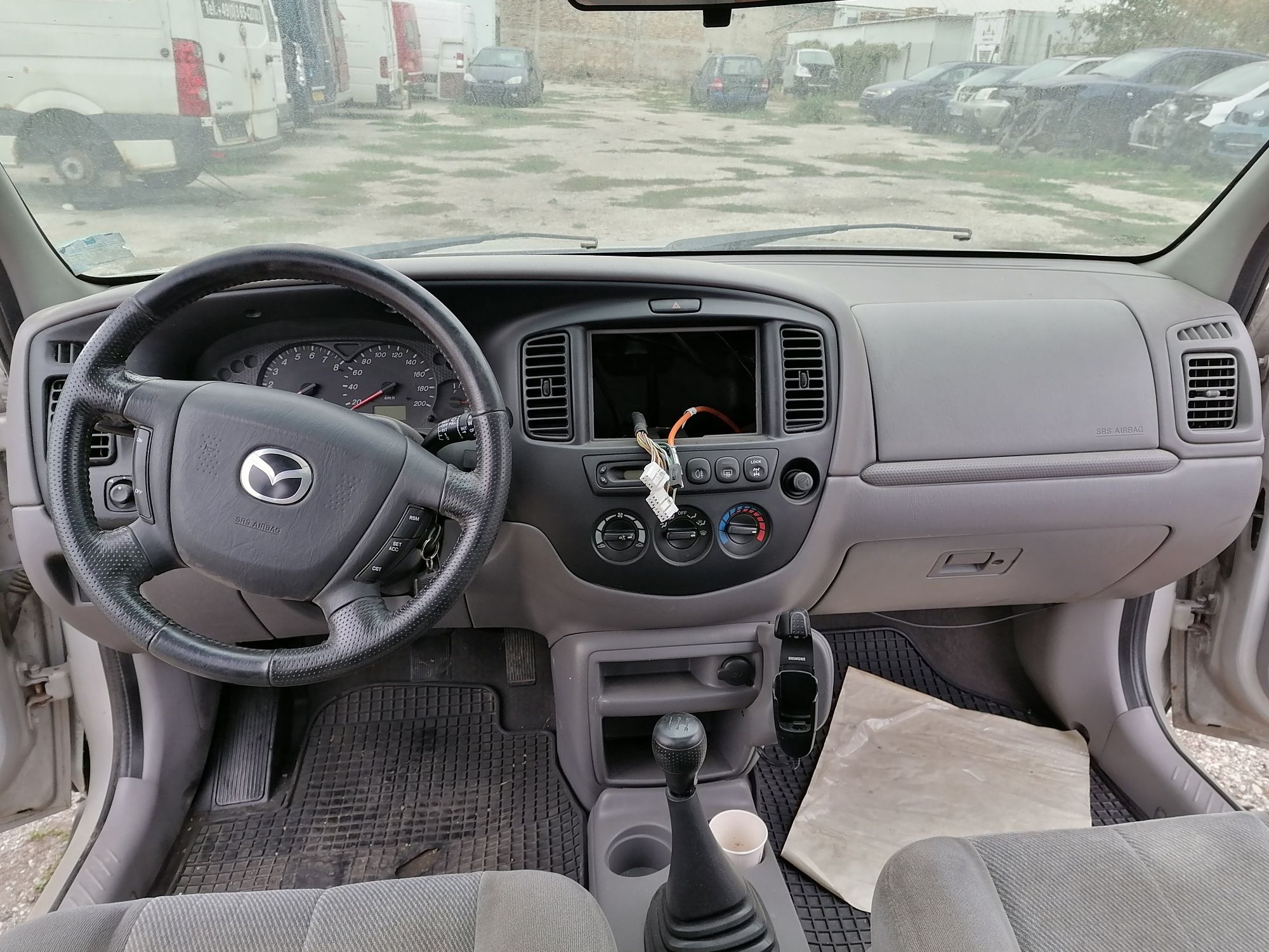 Mazda Tribute2.0i/на части