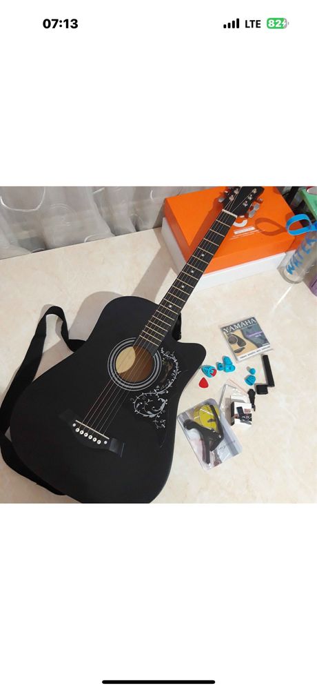 Akustik gitara 38razmer