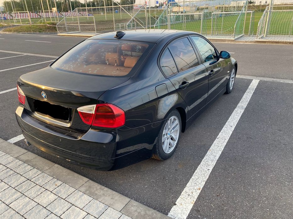BMW E90 320 i de vanzare