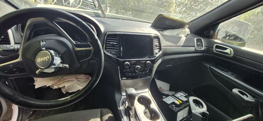 Jeep Grand Charokee Laredo 2020 за части