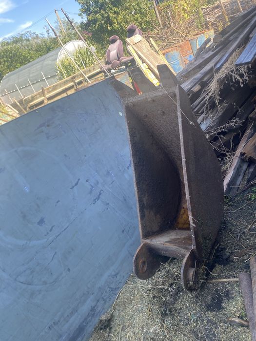 Cupa de vanzare buldo