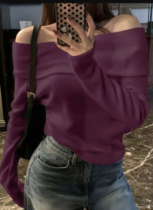 Кофта с открытыми плечами