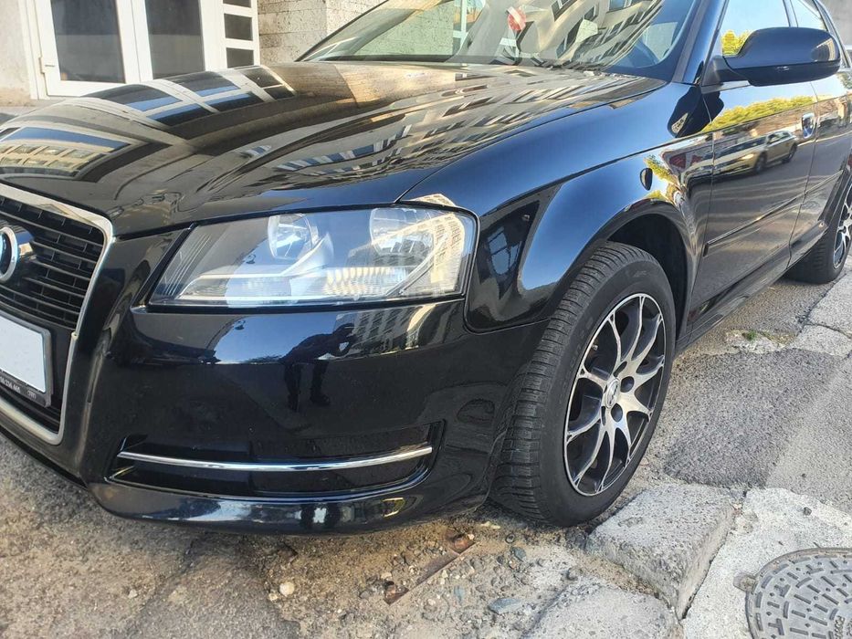 Vând Audi A3   1.6 tdi