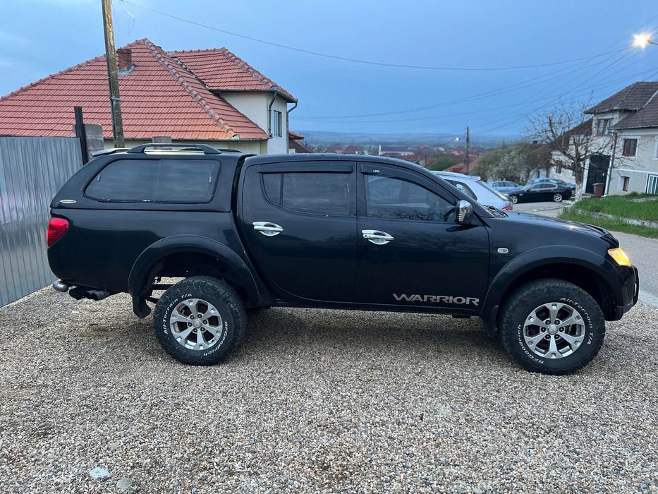 Mitsubishi L200 4x4 Warrior 2.5D 178cp lift kit2 este inaltata monster
