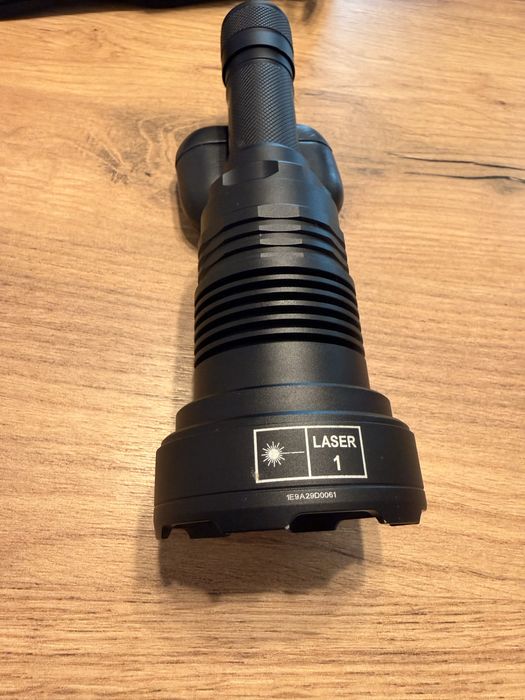 Lanternă profesională Nitecore P35i – Laser + LED, 3000 lumeni