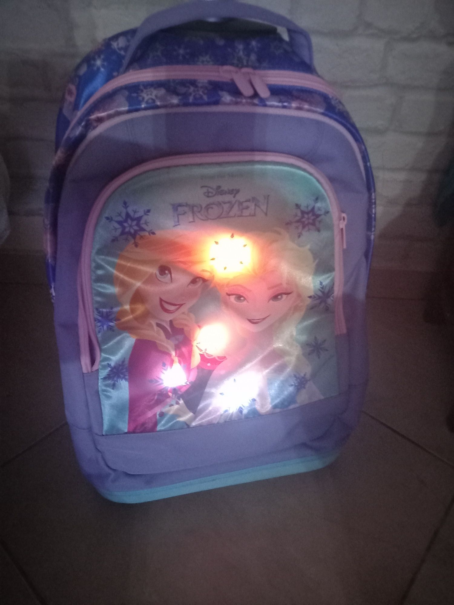 Troler ghiozdan frozen2 cu lumini Disney