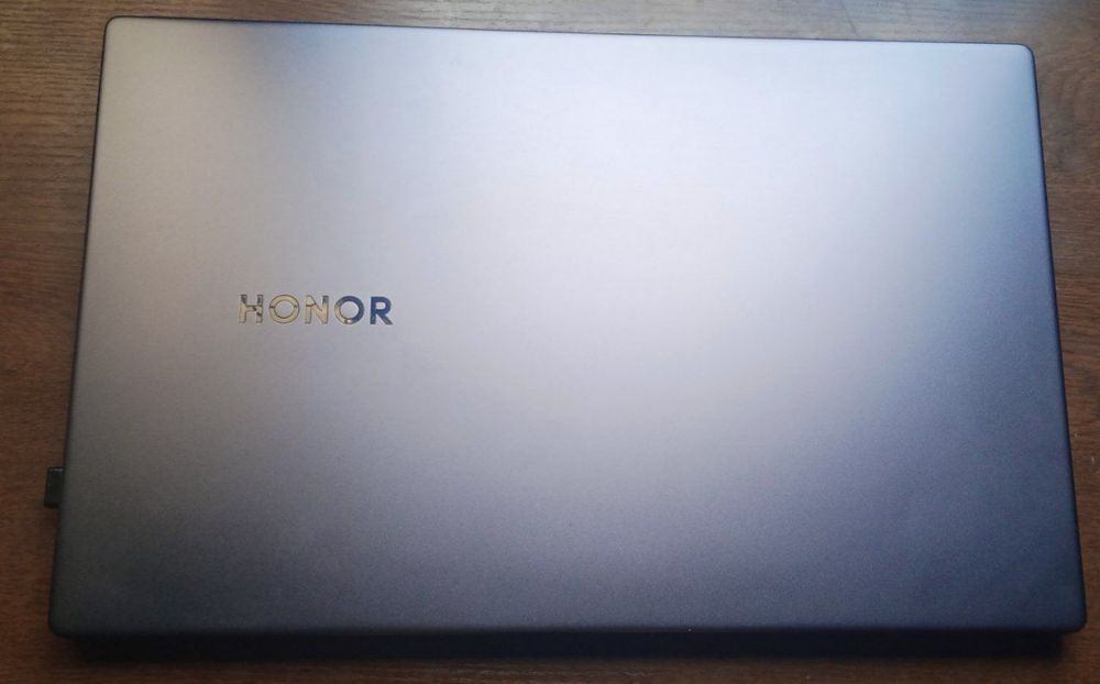 Honor  rusumli noutbuk
