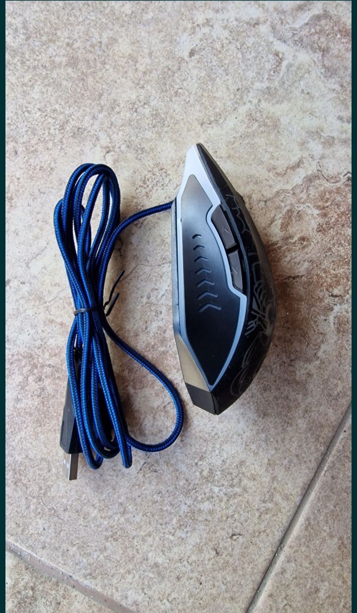 Mouse Gaming Marvo cu lumini