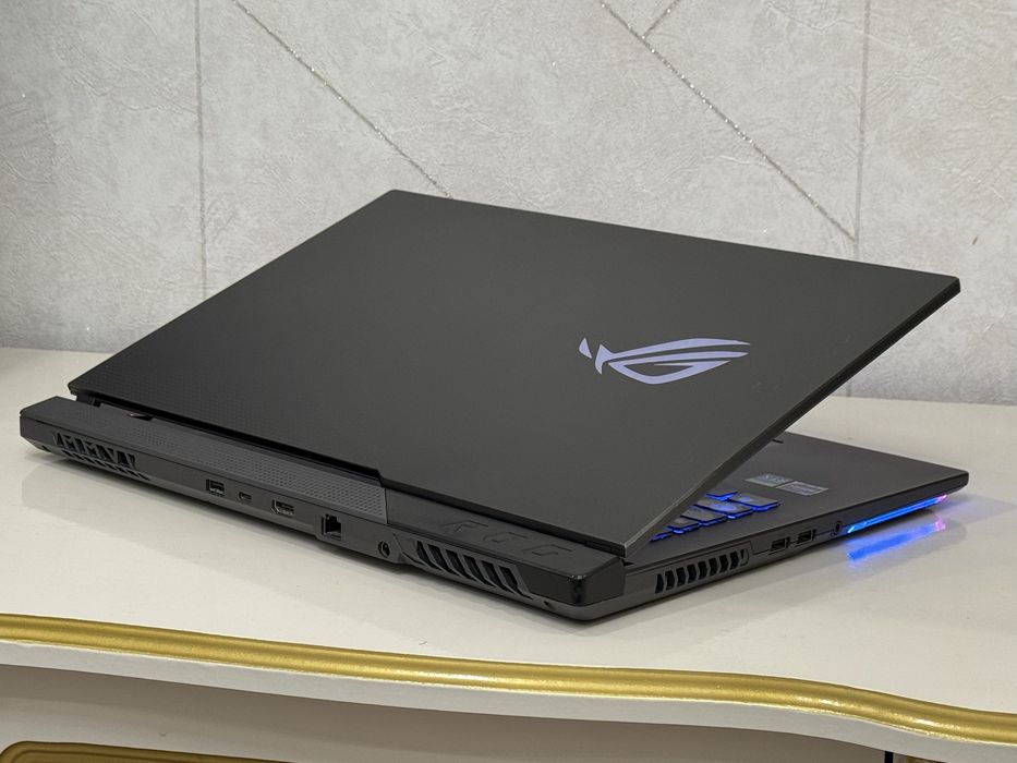 Asus ROG G713 — Ryzen 7 / RTX/ 16GB / 144Hz — отличный игровой ноутбук