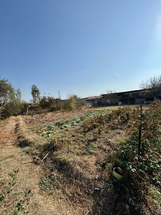 Продаётся участок 10 соток в посёлке Ийк-Ота (Бектемир)