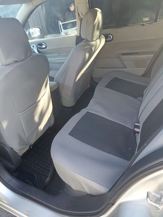 Vind renault Megan 2007 al doilea proprietary 22000mi km