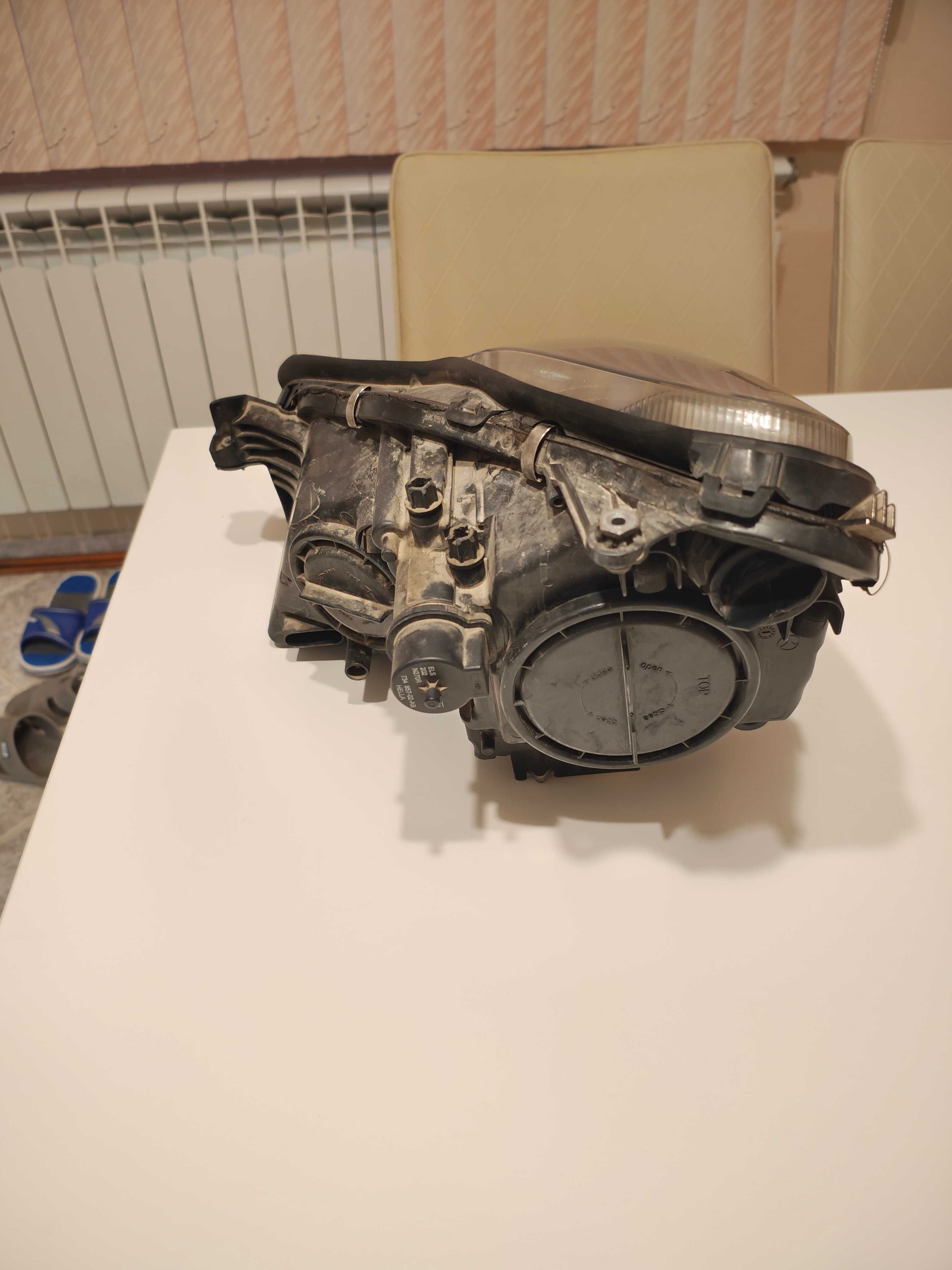 Фар за 2006 Mercedes CLS 500