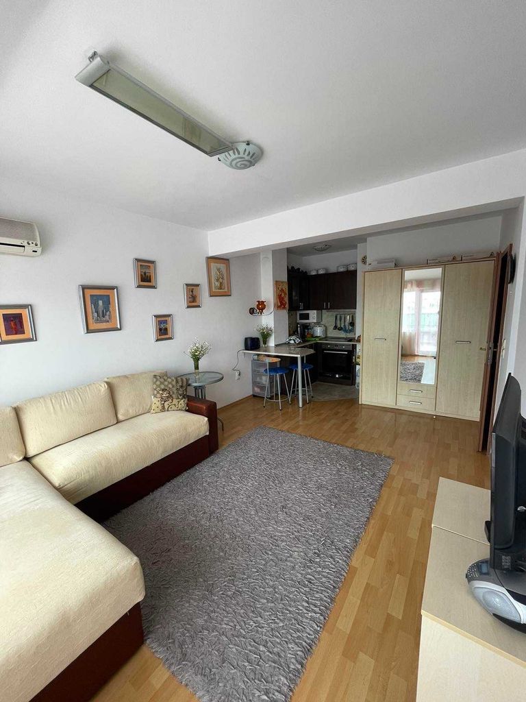 Продава се Двустаен апартамент в Поморие - 61 кв.м за 1181 €/кв.м - Снимка #6