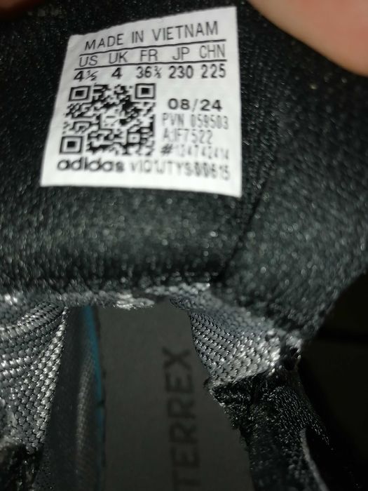 Bocanci impermeabili Adidas Terrex fără siret