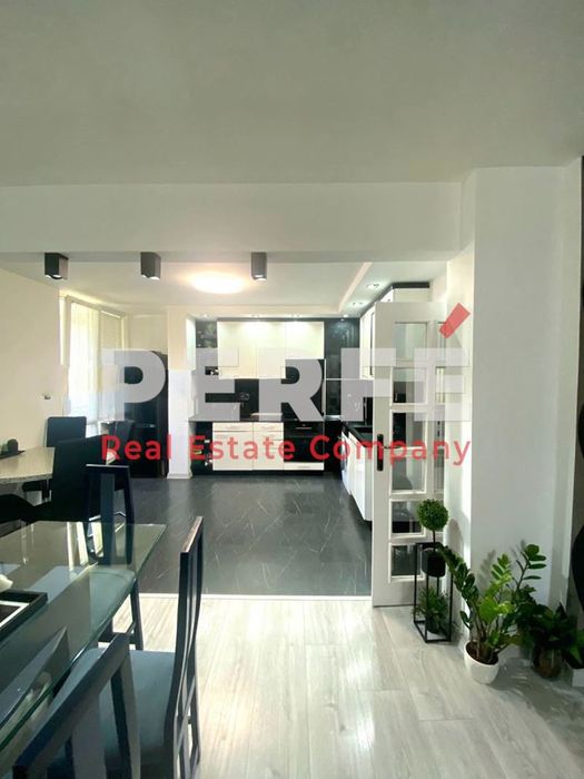 Продава се Тристаен апартамент в София, Бъкстон - 141 кв.м за 2341 €/кв.м - Снимка #2