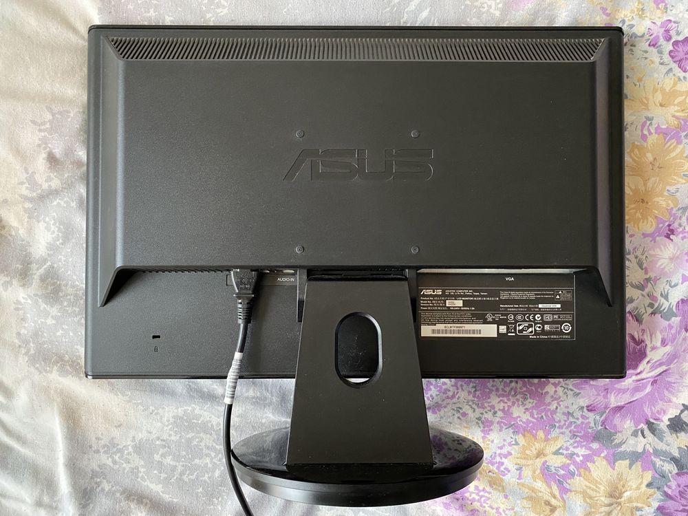 Монитор ASUS