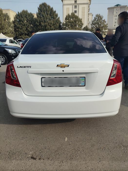 White gentra 2023yil