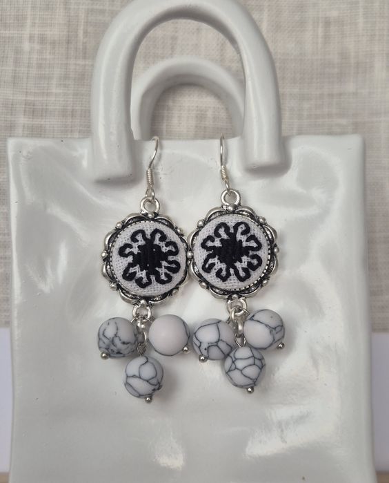 Cercei cu tortițe din argint