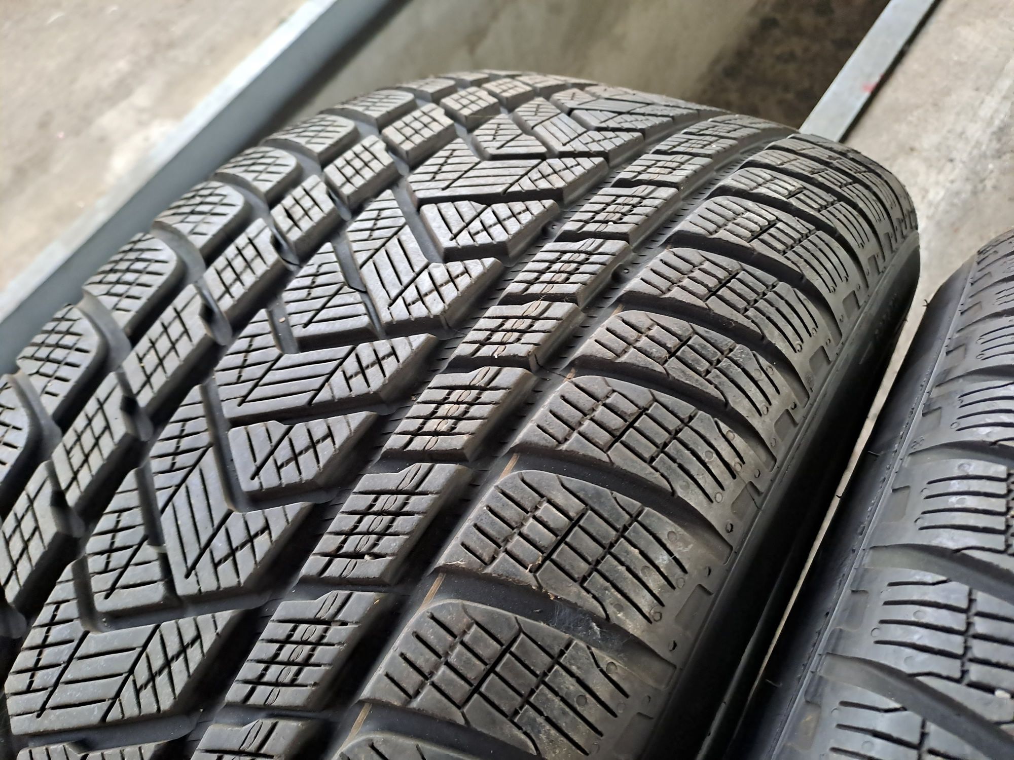 2бр. 265/50/19 Pirelli Scirpion Winter