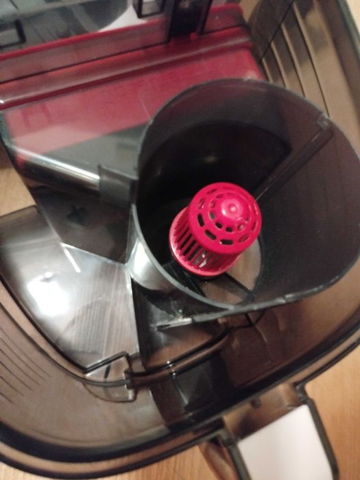 Aspirator fara sac GORENJE G-Force Air Lite 3.3L 700W putin folosit