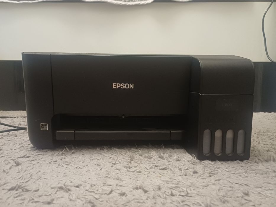 Принтер цветной EPSON  в отличном состоянии