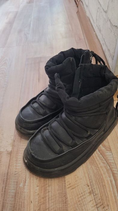 Отдам даром. Размер 31