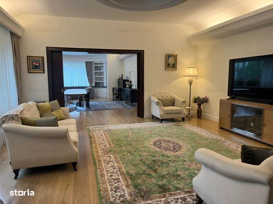 Vanzare jumatate vila arhitectura modernista Cotroceni 2 garaje terasa