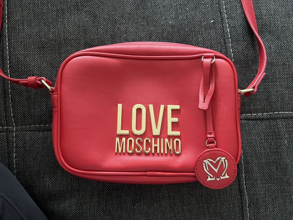 Love moschino чанта