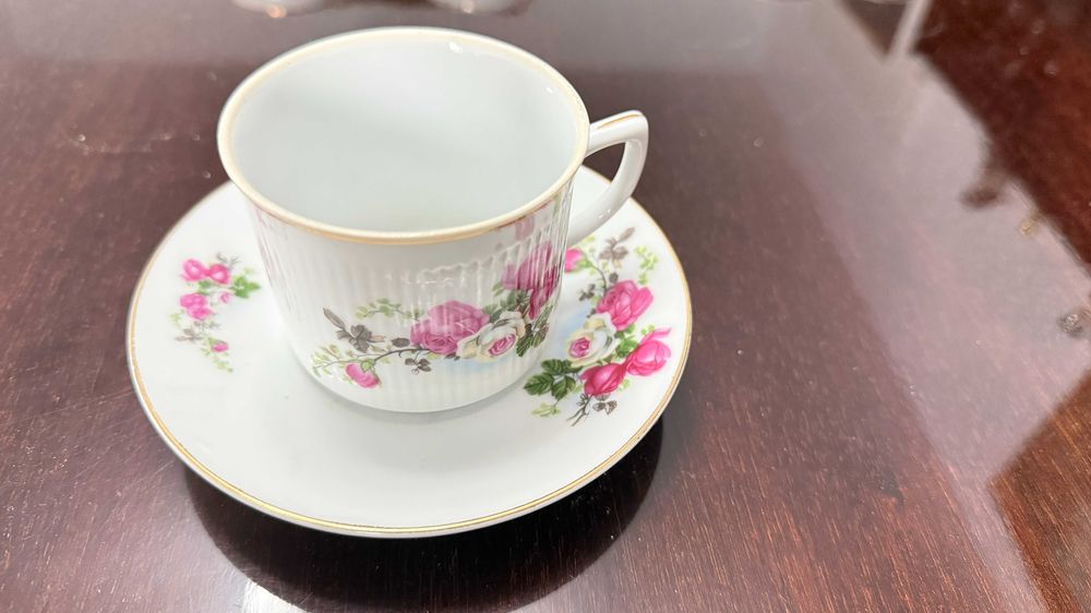 Vând serviciu de cafea