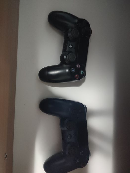 Schimb 2 controllere de pe 4 pe un controllere de Xbox one