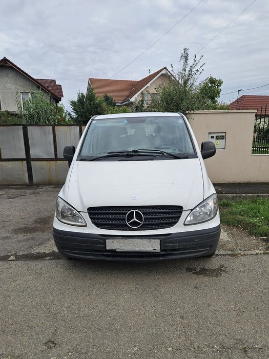 Vând Mercedes vito