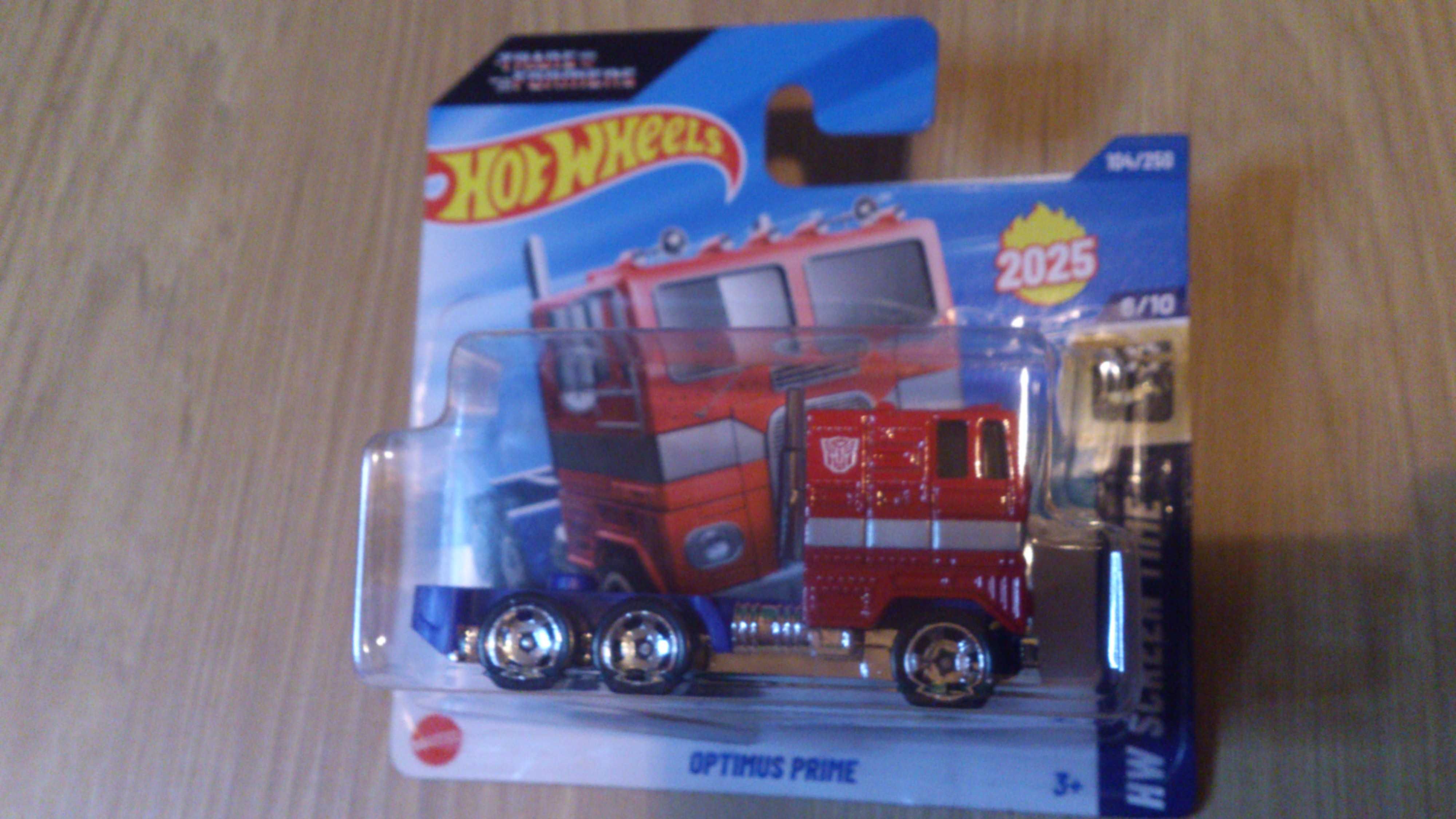 Hot Wheels Optimus Prime TRANSFORMERS