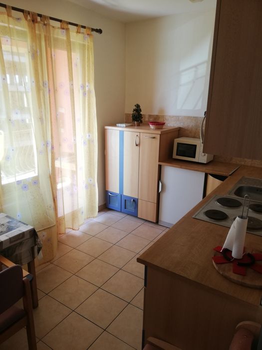 Inchiriez apartament cu 1 camera