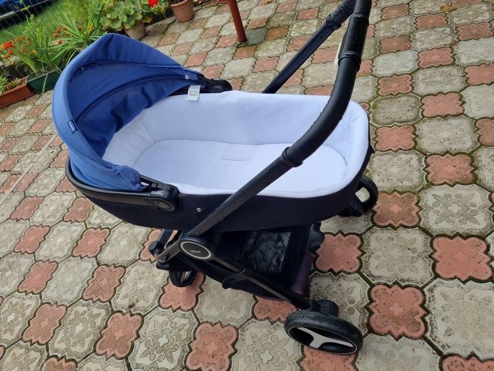 Carucior 3 in 1 chicco trio best friend