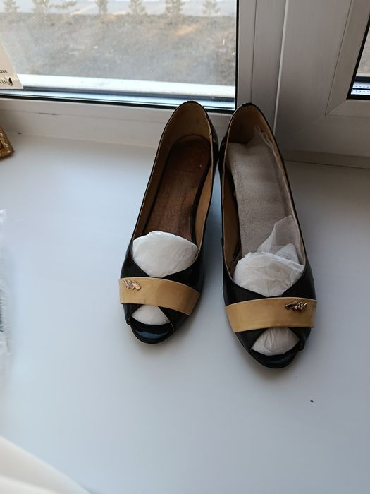 Продам туфли цена 2500