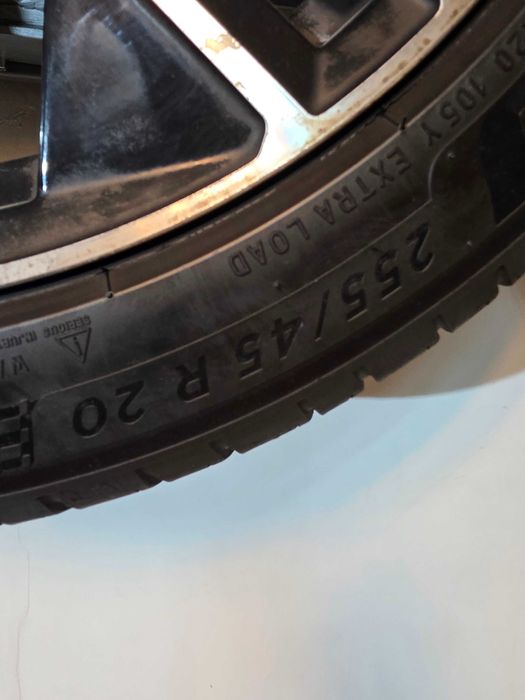 4 бр. Гуми  255/45/20 с джанти Audi 5x112 20"
