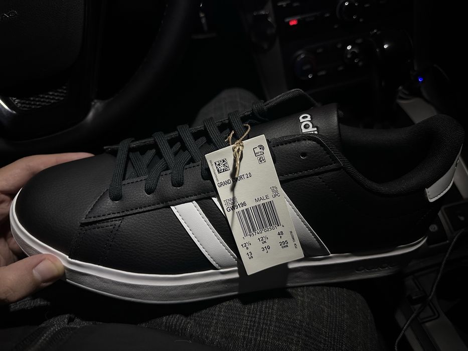 Adidas великан 48 размер