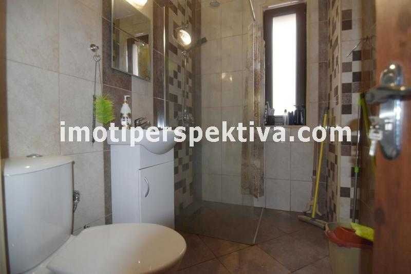 Продава се Двустаен апартамент в Пловдив, Център - 57 кв.м за 2018 €/кв.м - Снимка #5