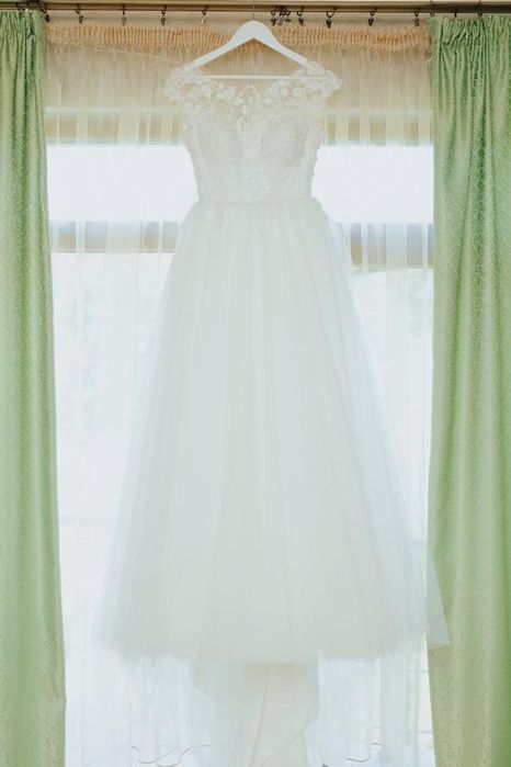 Rochie de mireasa stil prințesă + pantofi + voal lung 3 metri