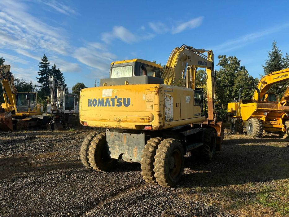 Excavator pe roti 14 tone Komatsu PW130-7K, 2006