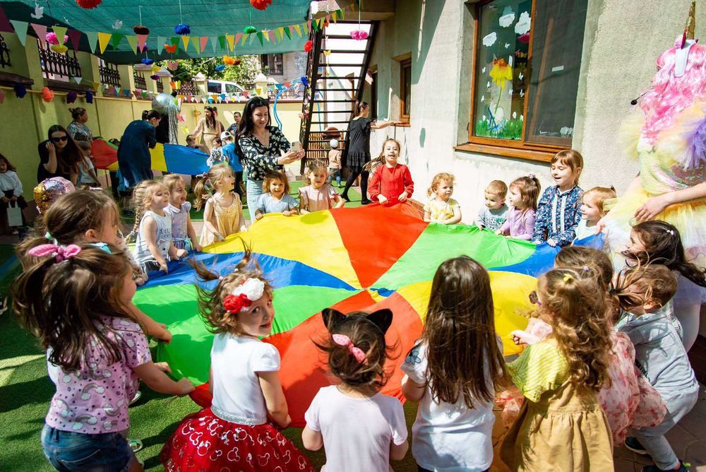 Animatori petreceri pentru copii Bucuresti