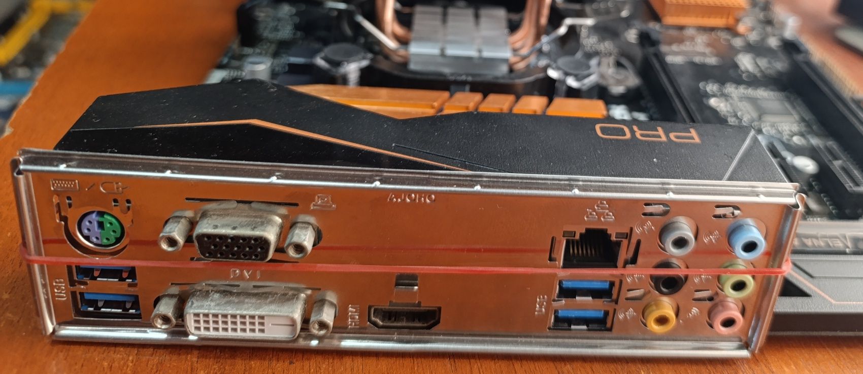 Asrock B150M Pro4 + i5 6400+fan + ddr4 16gb/2666 !