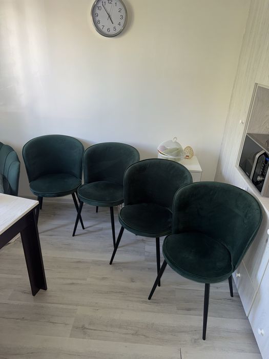 Scaune elegante din catifea