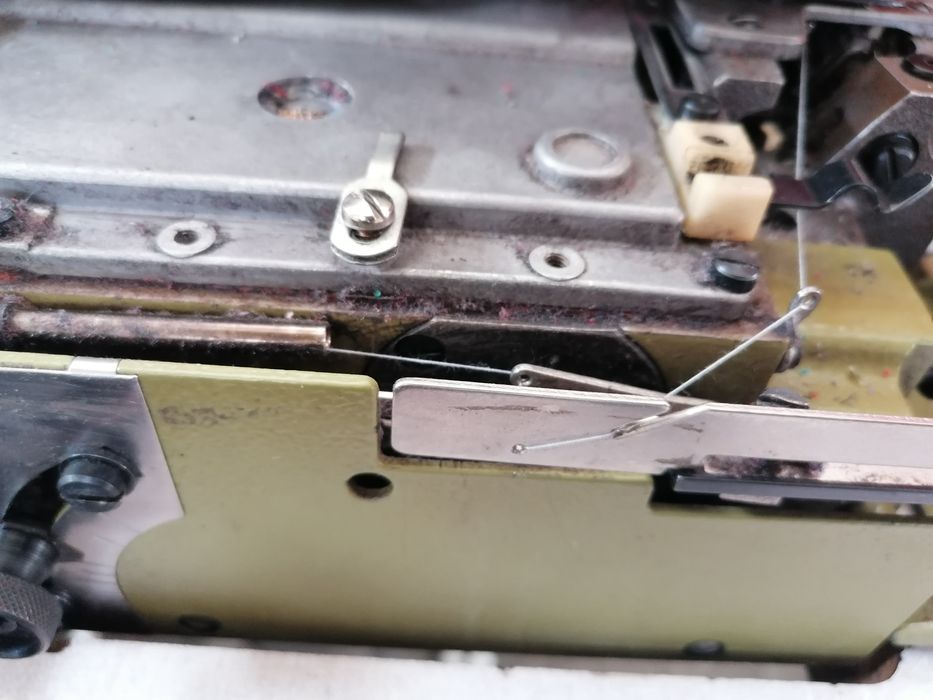 Masina electrică de cusut